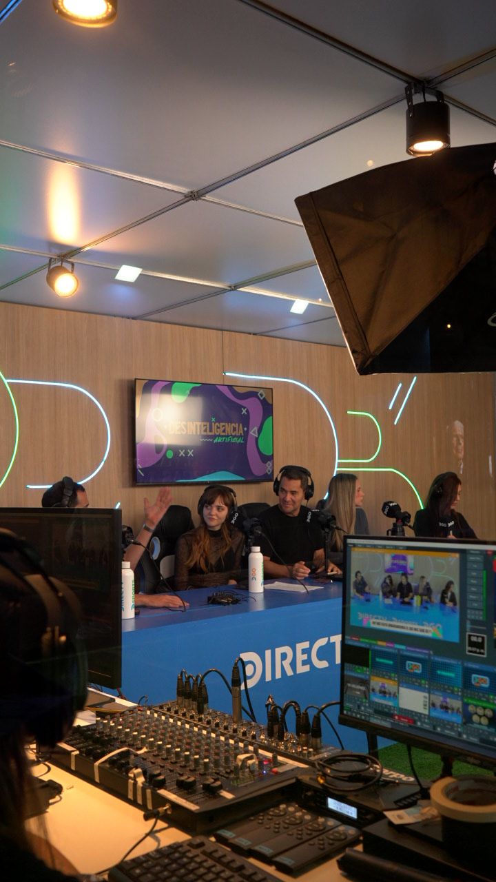 Stand Directv y DGO en la Feria del Libro 2026 03